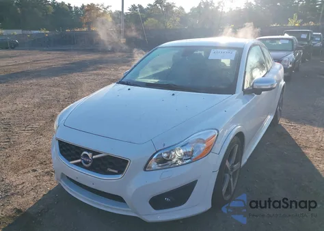 2011 Volvo C30 T5/T5 R-Design z USA, uszkodzony, nr VIN YV1672MK3B2232039